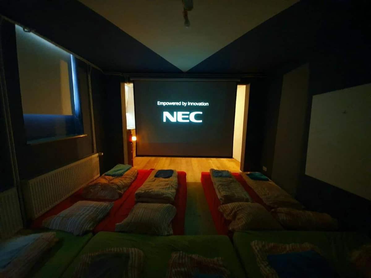 Family Friendly Funhouse Centrally Located In Ottensen Amburgo Esterno foto