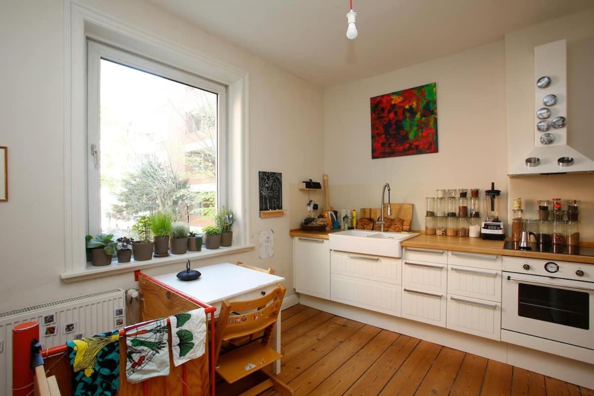 Family Friendly Funhouse Centrally Located In Ottensen Amburgo Esterno foto